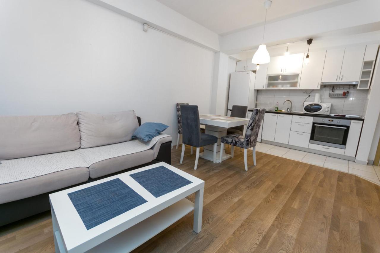 סקופיה One Bedroom Apartment With Private Parking מראה חיצוני תמונה